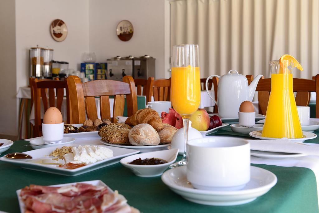 Hotel Dom Nuno Santiago do Cacém المظهر الخارجي الصورة